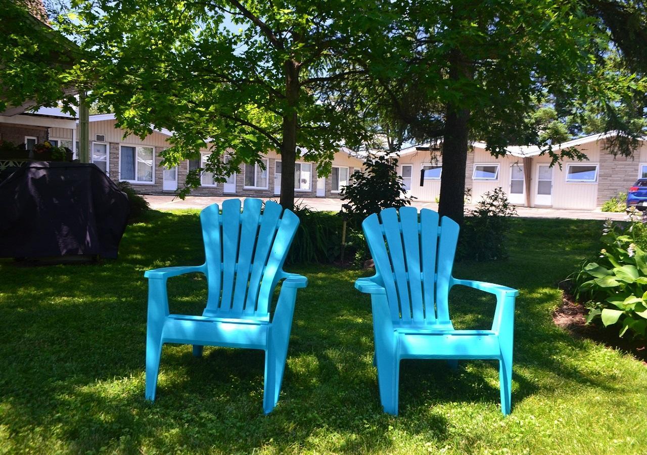 Stratford Suburban Motel エクステリア 写真